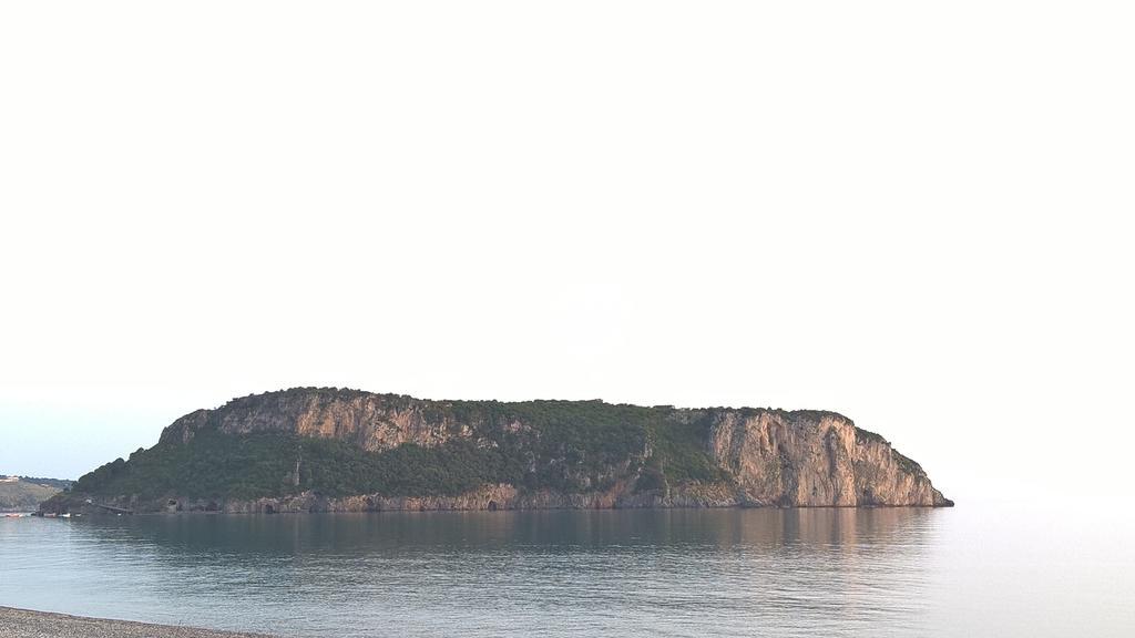 La Corte Delle Rose B&B Praia a Mare Kültér fotó